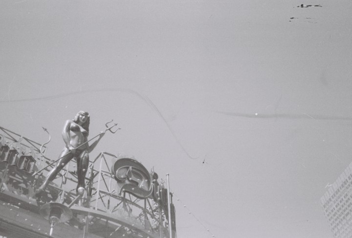 0004698_0004698-R2-E027